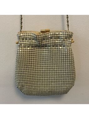 Vintage Heys Canada purse enamel metal mesh evening clutch cream gold hardware